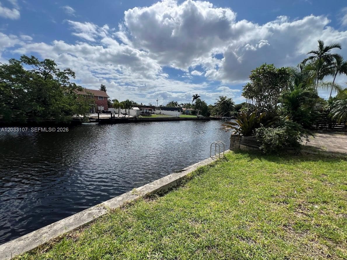 1881 NW 36th St, Oakland Park, FL 33309 — zdjęcie 2