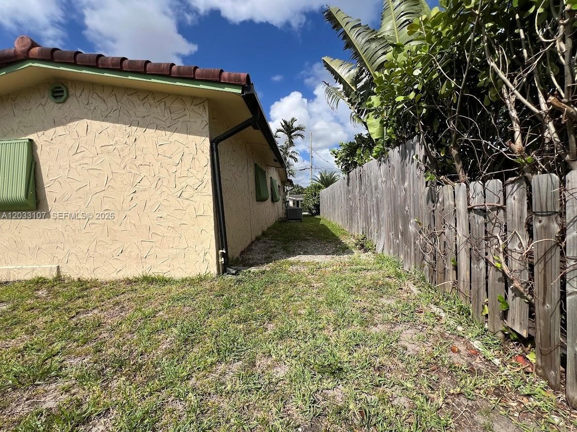1881 NW 36th St, Oakland Park, FL 33309 — zdjęcie 3