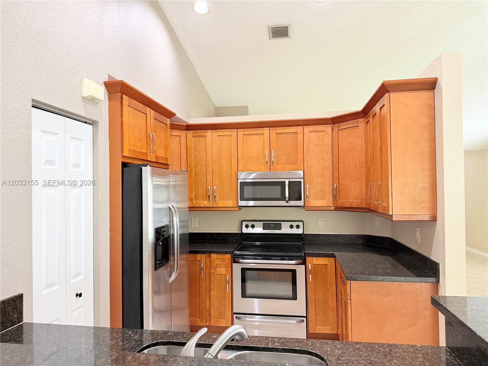 1530 Canary Island Dr, Weston, FL 33327 — zdjęcie 2