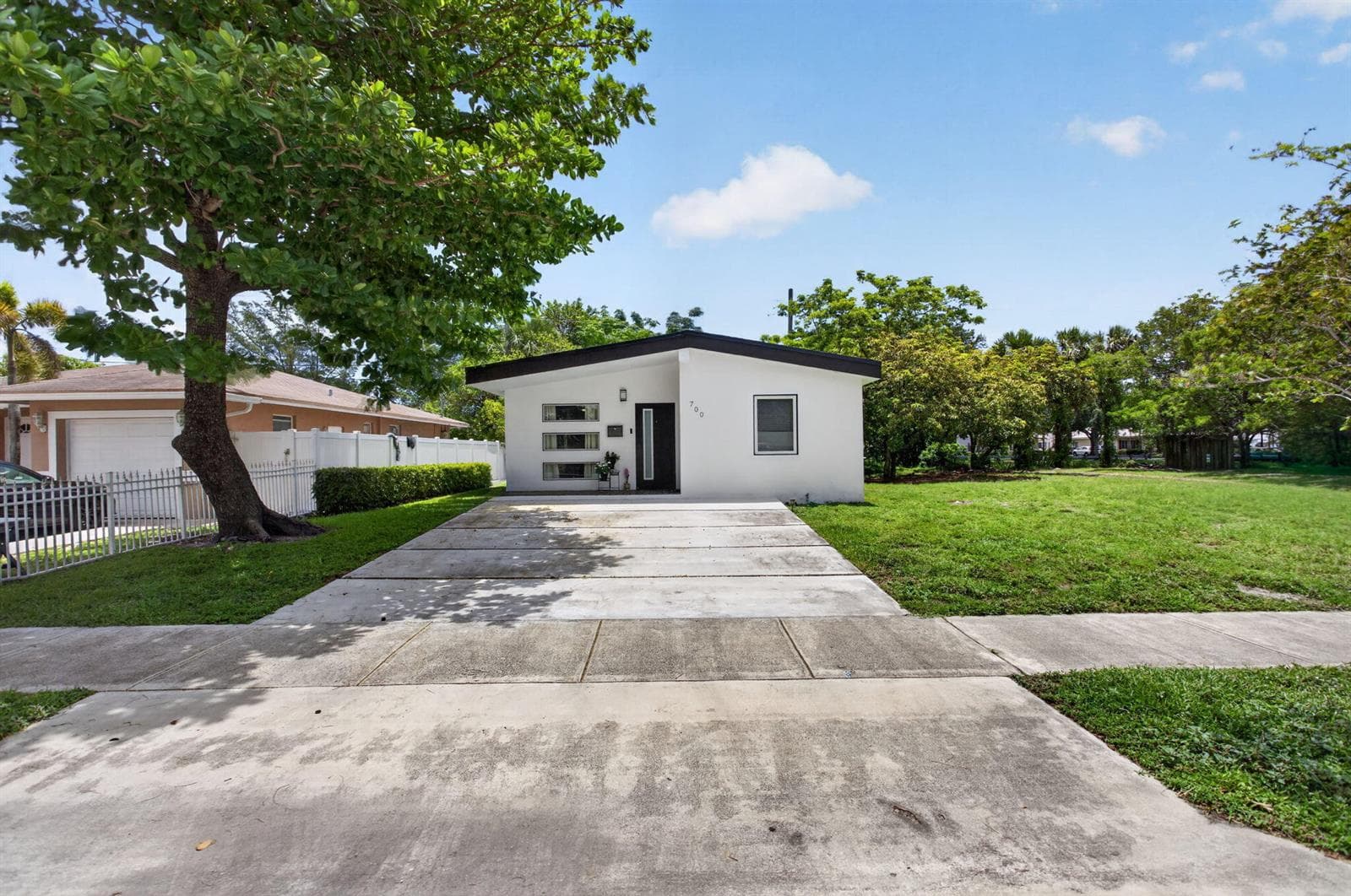 700 NW 17th Terrace, Pompano Beach, FL 33069 — zdjęcie 2