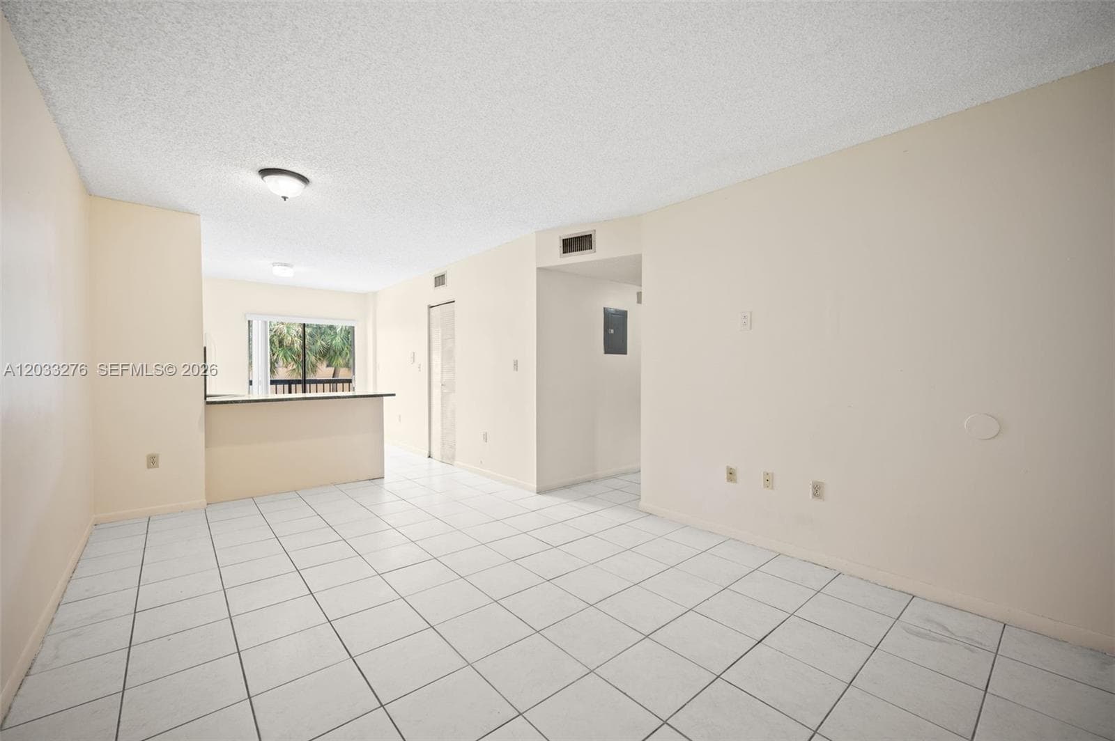 5490 W 21st Ct # 310, Hialeah, FL 33016 — zdjęcie 3