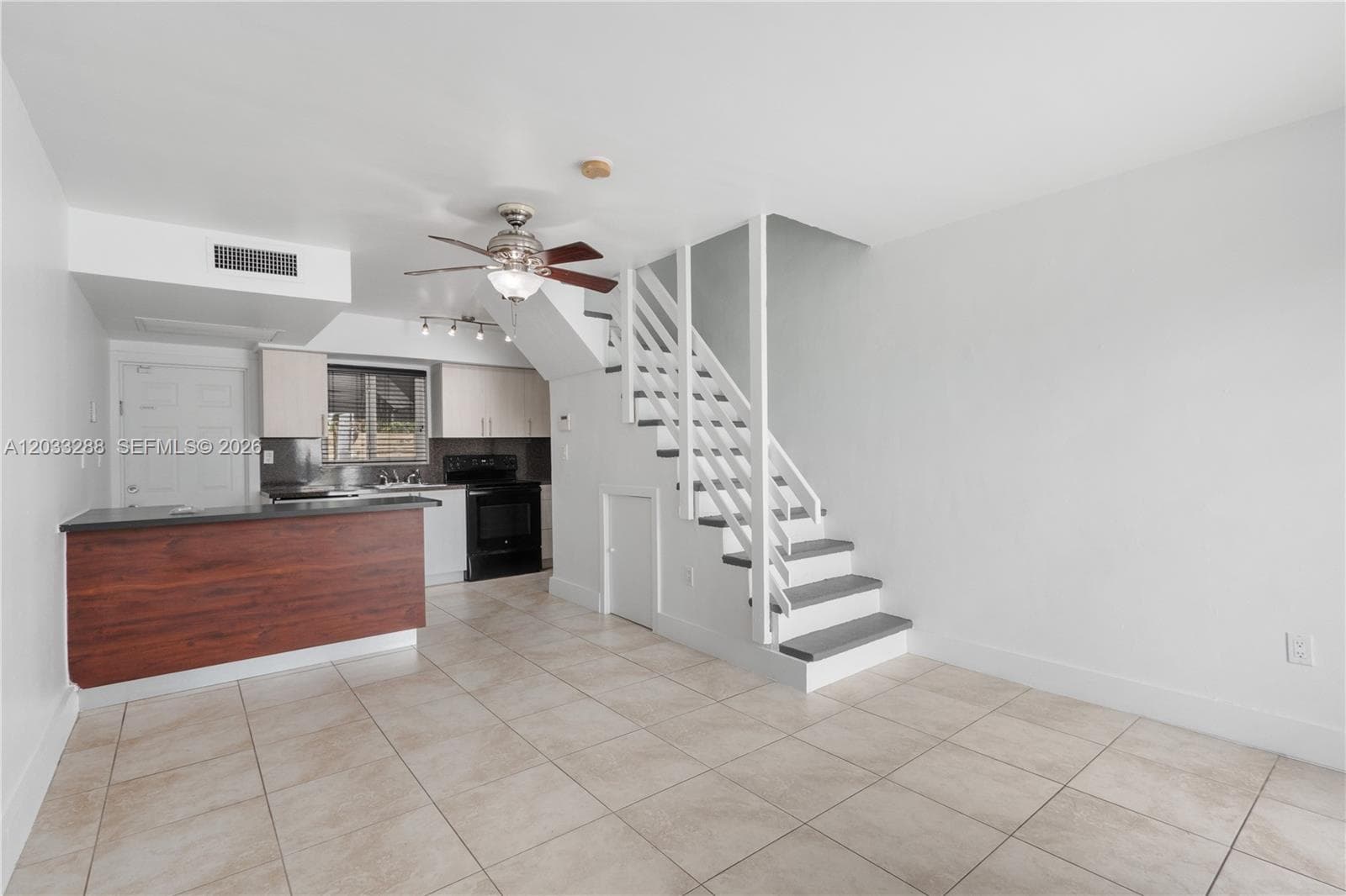 932 SW 6th St # 5, Miami, FL 33130 — zdjęcie 2