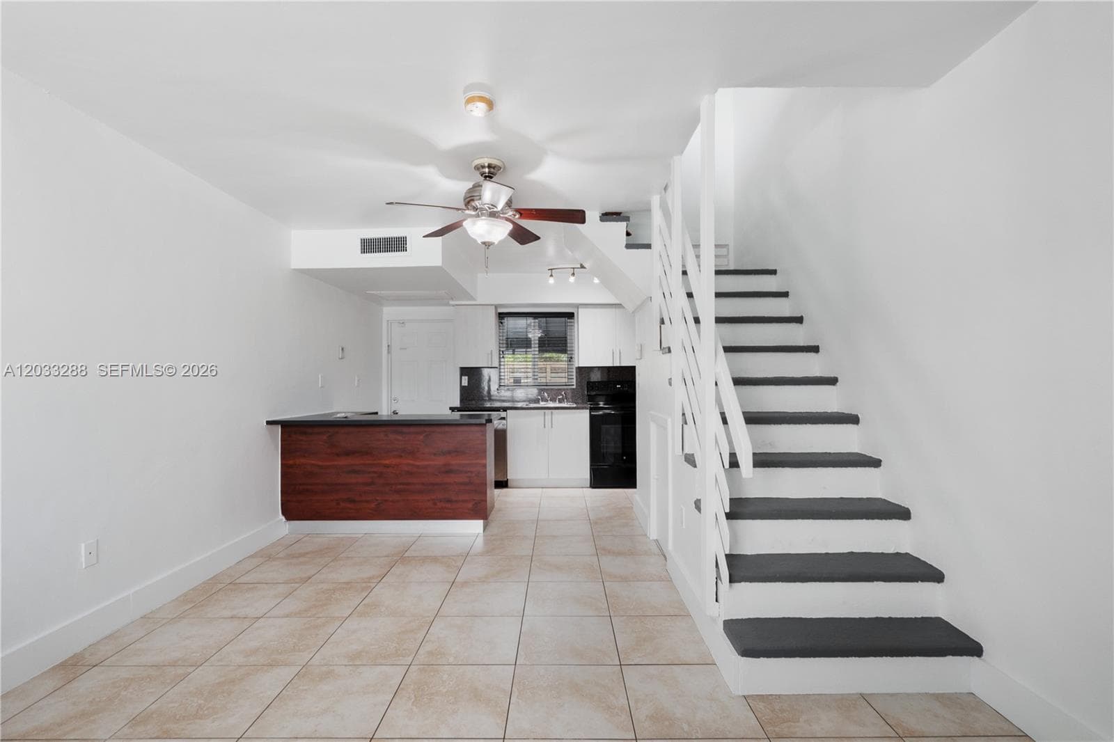 932 SW 6th St # 5, Miami, FL 33130 — zdjęcie 4