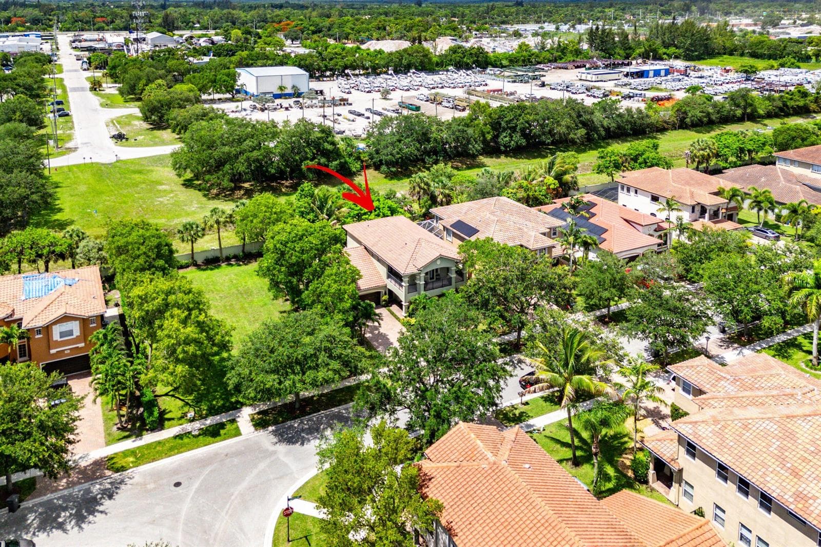 599 Cresta Circle, West Palm Beach, FL 33413 — zdjęcie 2