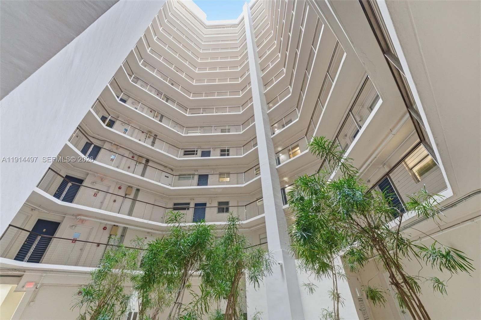 1881 Washington Avenue # 4a, Miami Beach, FL 33139 — zdjęcie 2