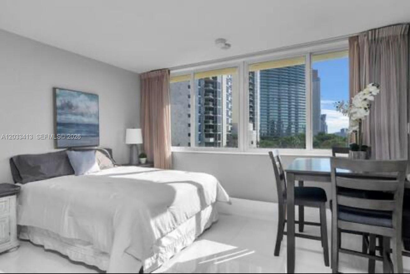 19201 Collins Ave # 440, Sunny Isles Beach, FL 33160 — zdjęcie 2