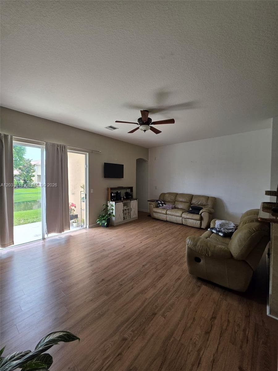 1361 SE 16th Ave, Homestead, FL 33035 — zdjęcie 5