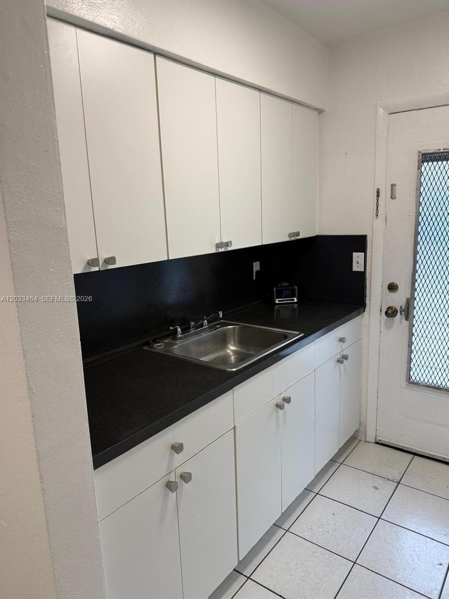 16851 NE 18th Ave # 106, North Miami Beach, FL 33162 — zdjęcie 2