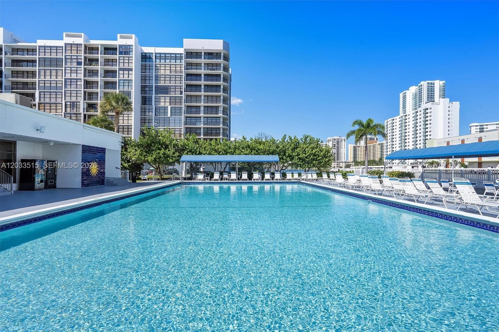 600 Parkview Dr # 815, Hallandale Beach, FL 33009 — zdjęcie 3