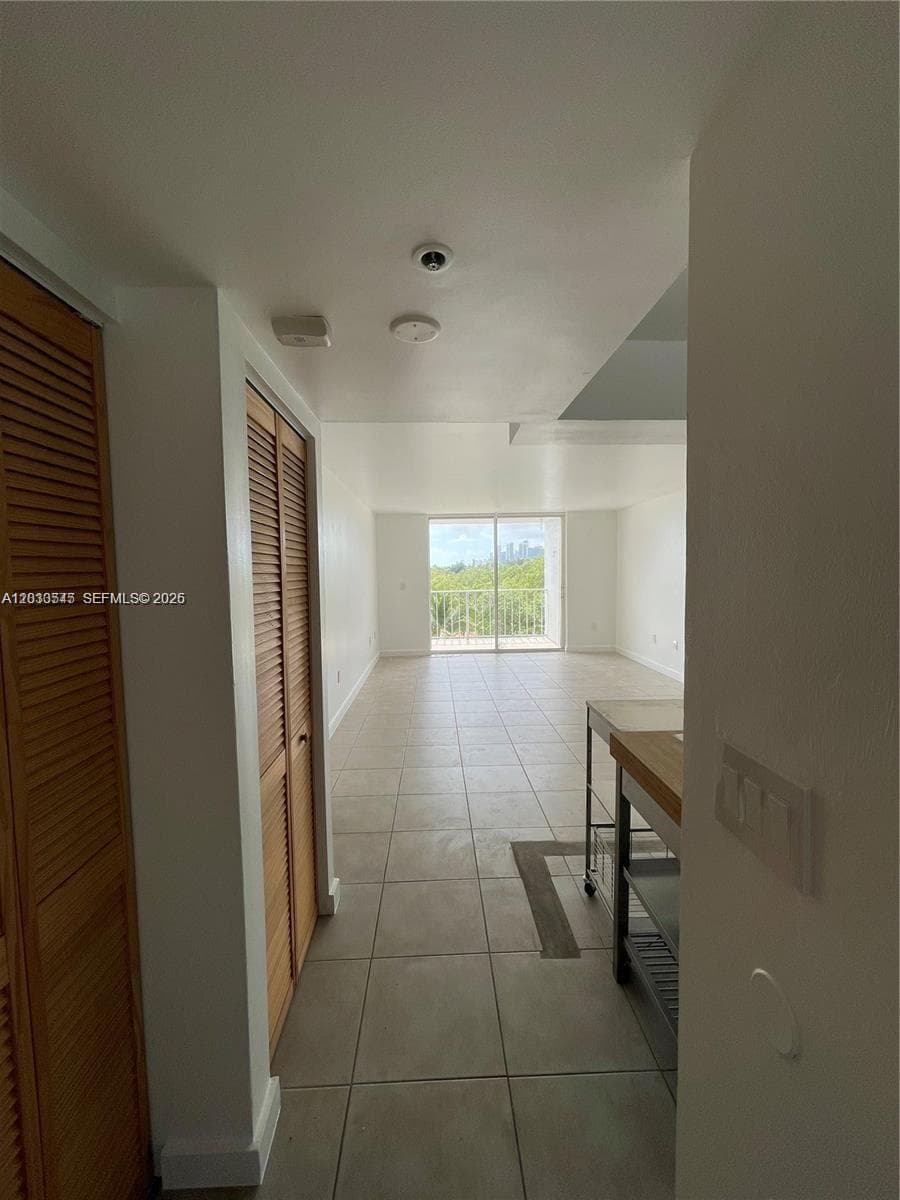 700 NE 63rd St # D606, Miami, FL 33138 — zdjęcie 2