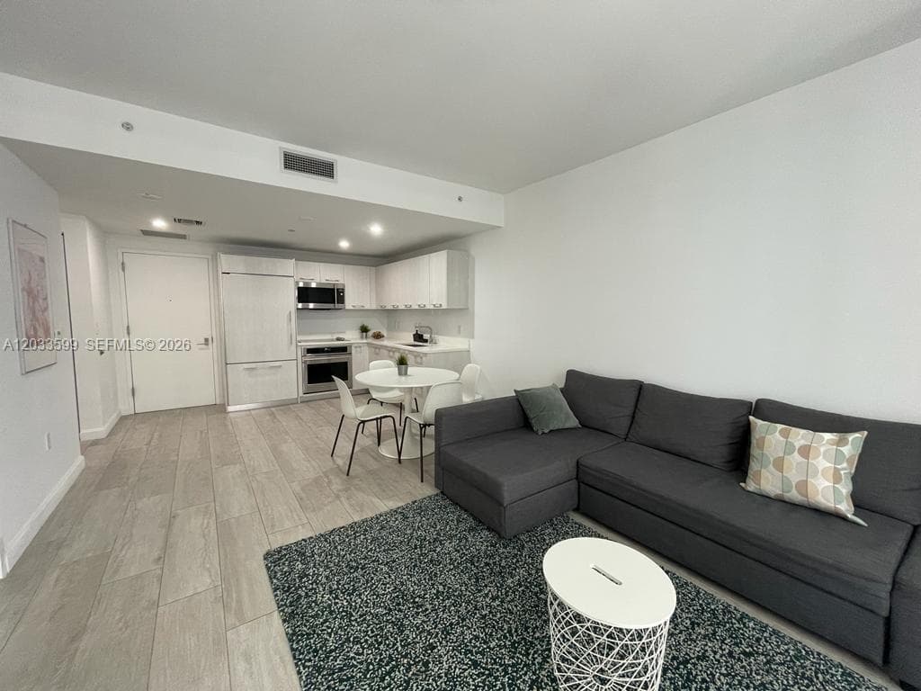 45 SW 9th St # 1407, Miami, FL 33130 — zdjęcie 4