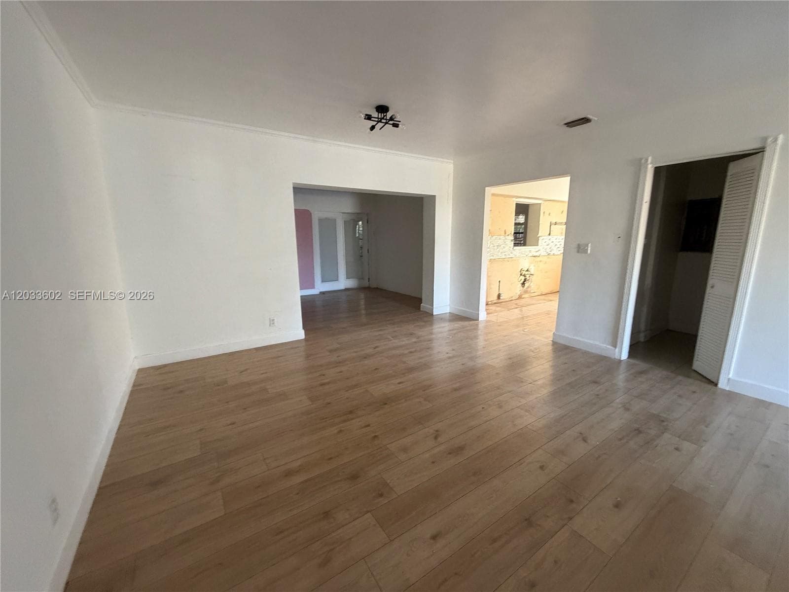 1080 NE 83rd St, Miami, FL 33138 — zdjęcie 2