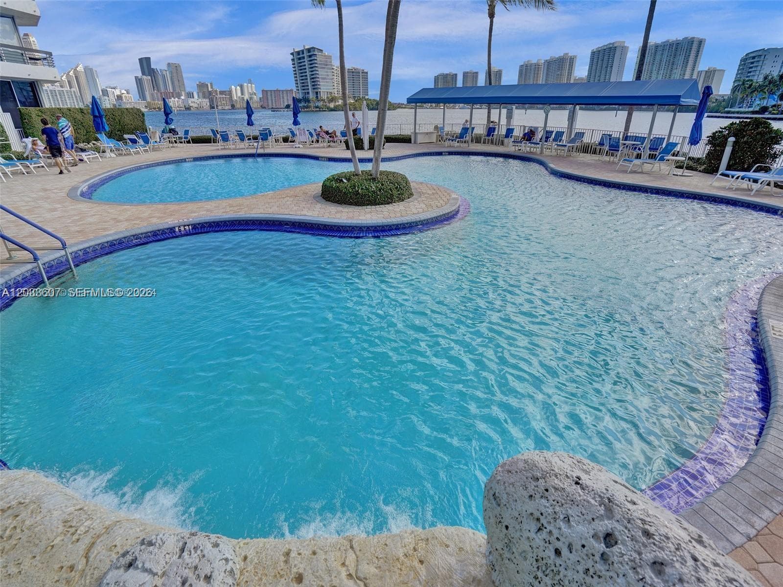 3530 Mystic Pointe Dr # 1907, Aventura, FL 33180 — zdjęcie 3