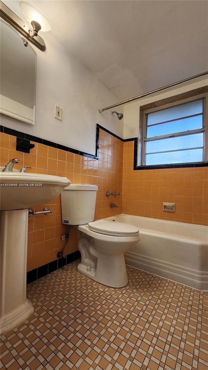 20 Park Dr # 4A, Bal Harbour, FL 33154 — zdjęcie 3