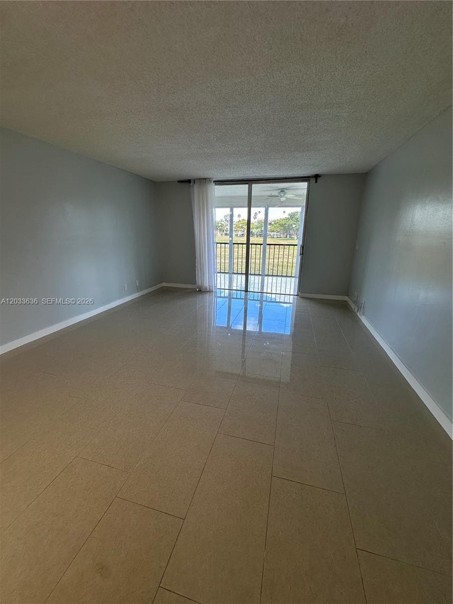 7561 NW 1st St # 204, Margate, FL 33063 — zdjęcie 4