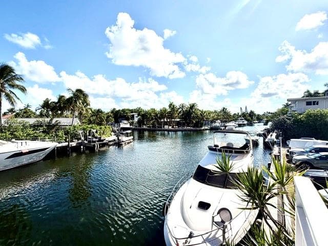 2450 NE 135th St # 704, North Miami, FL 33181 — zdjęcie 4