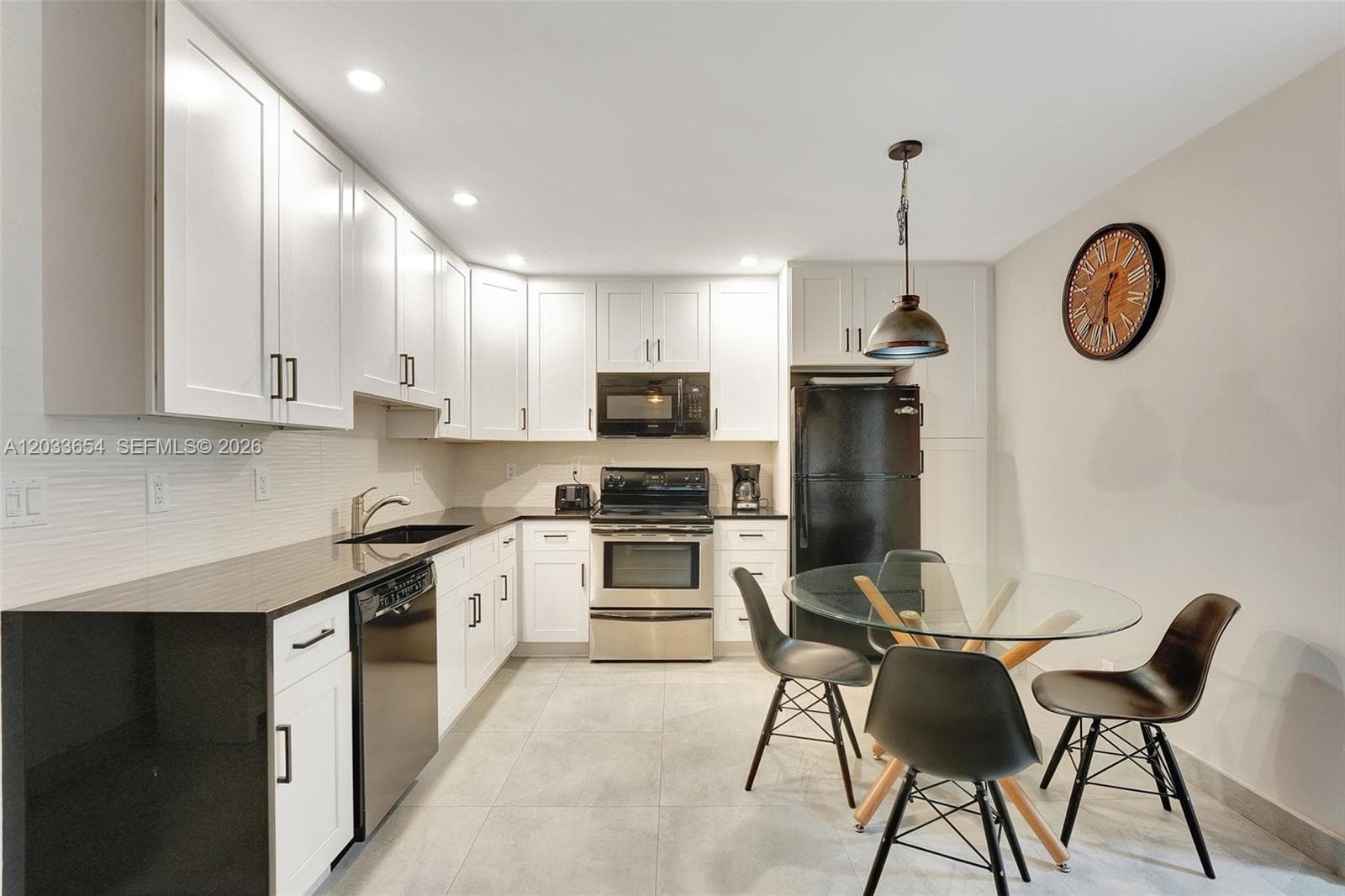 221 SE 9th Ave # 102, Pompano Beach, FL 33060 — zdjęcie 2