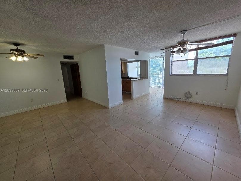 9411 SW 4th St # 303, Miami, FL 33174 — zdjęcie 4