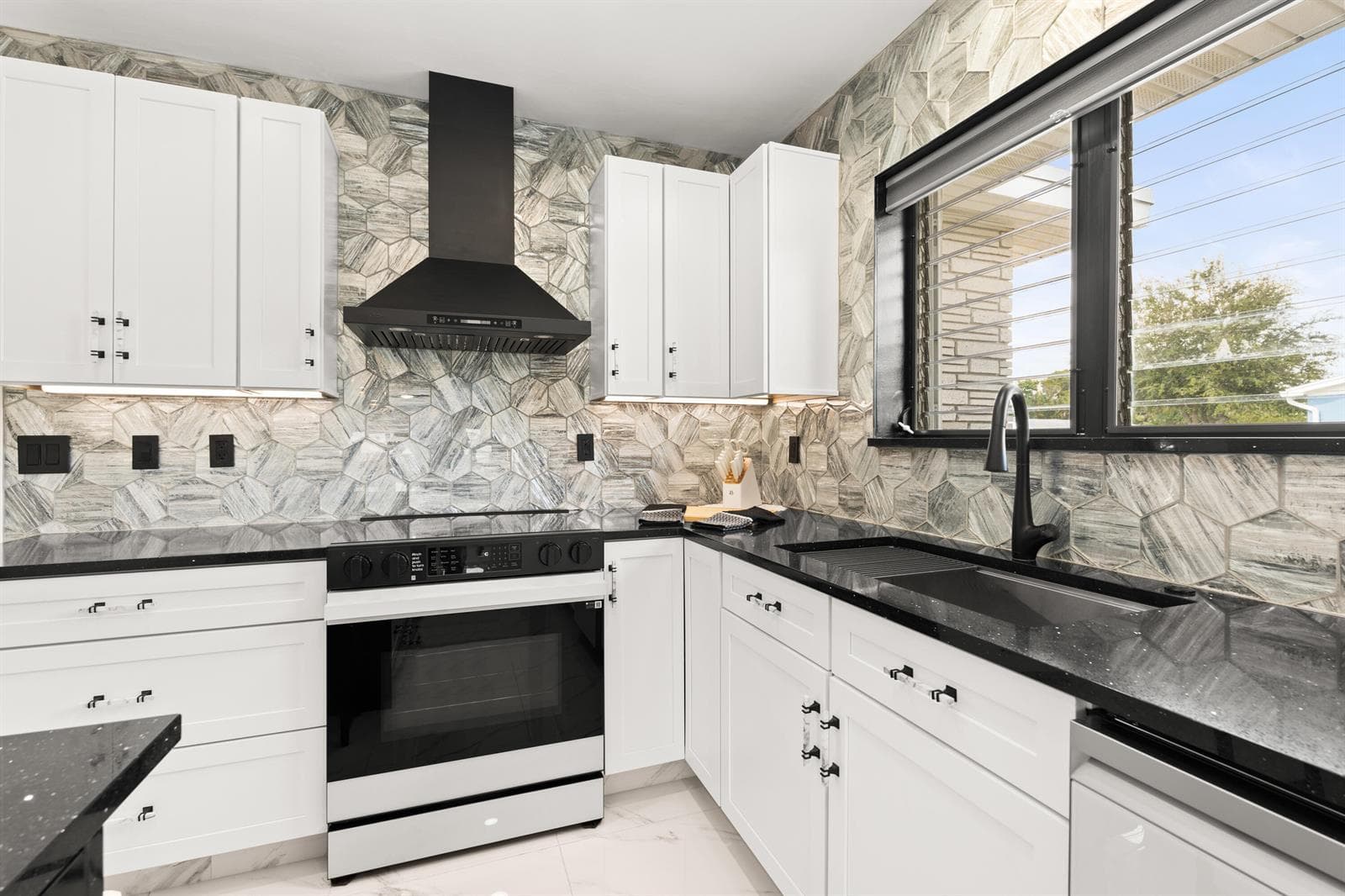 1428 N M Street, FL 33460 — zdjęcie 5