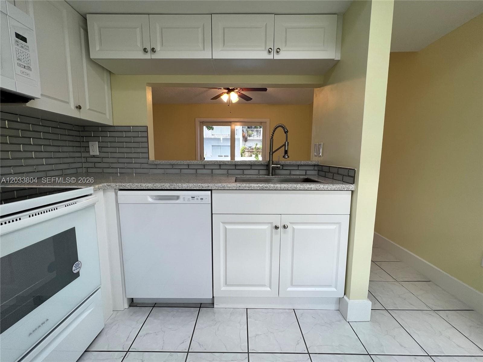 20759 SW 83rd Ave, Cutler Bay, FL 33189 — zdjęcie 3