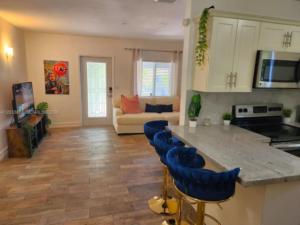 11 NW 47th Ter, Miami, FL 33127 — zdjęcie 4