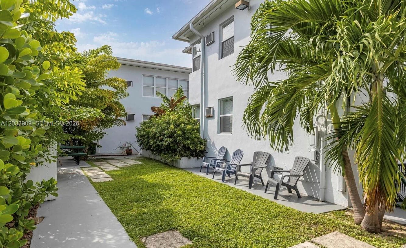 9473 Abbott Ave # 5, Surfside, FL 33154 — zdjęcie 2