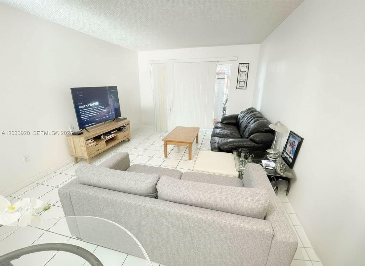 2800 NW 56th Ave # F201, Lauderhill, FL 33313 — zdjęcie 2