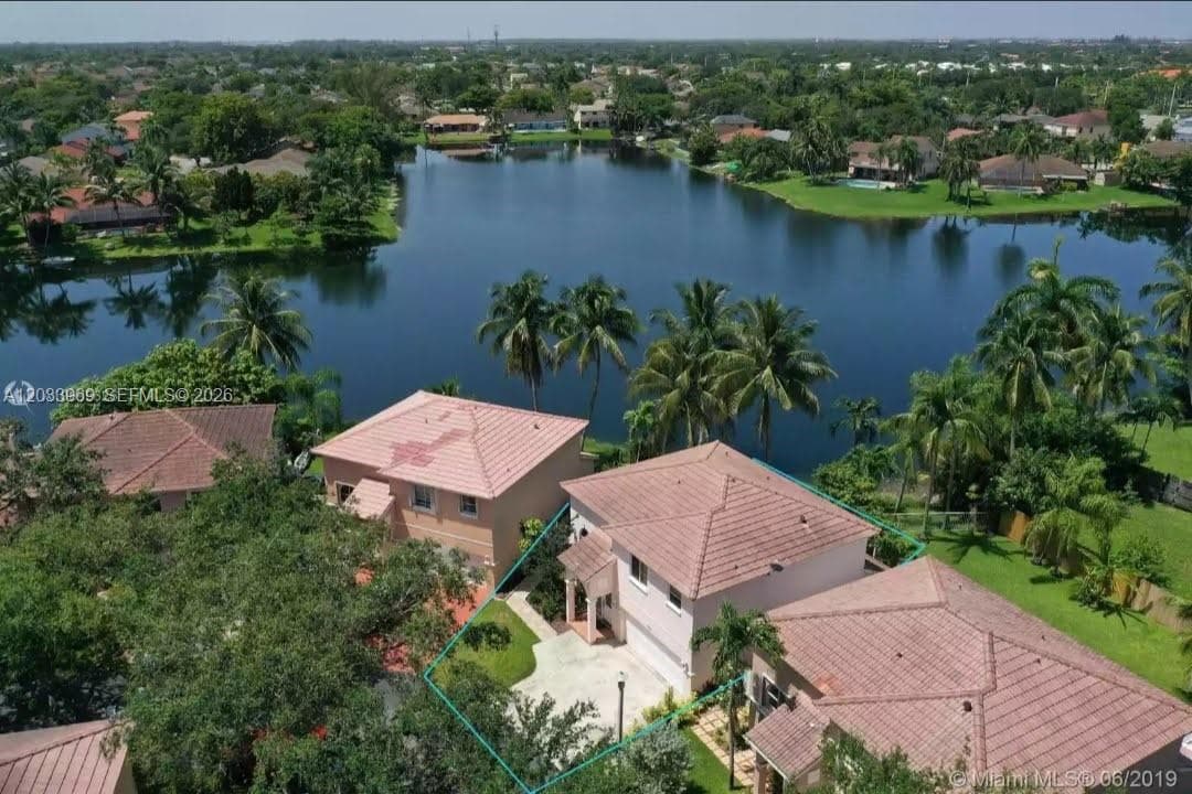320 SW 99th Ave, Pembroke Pines, FL 33025 — zdjęcie 3