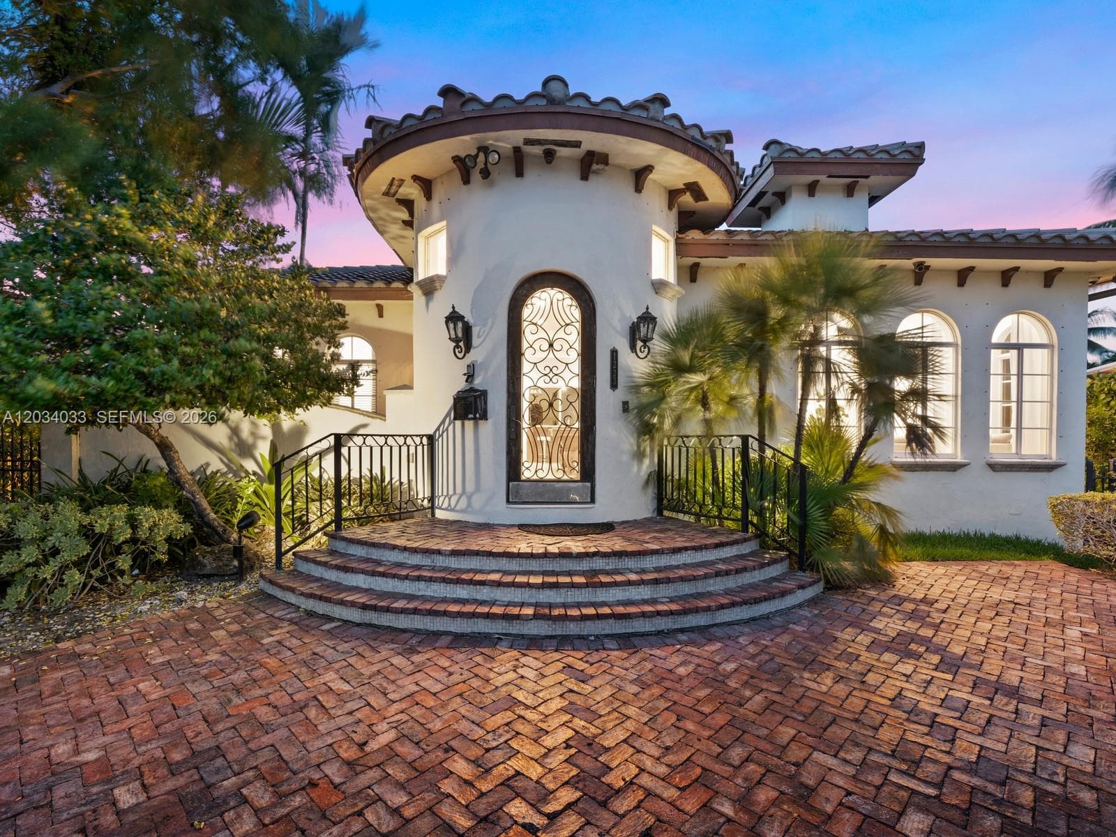 1223 Jackson St, Hollywood, FL 33019 — zdjęcie 2