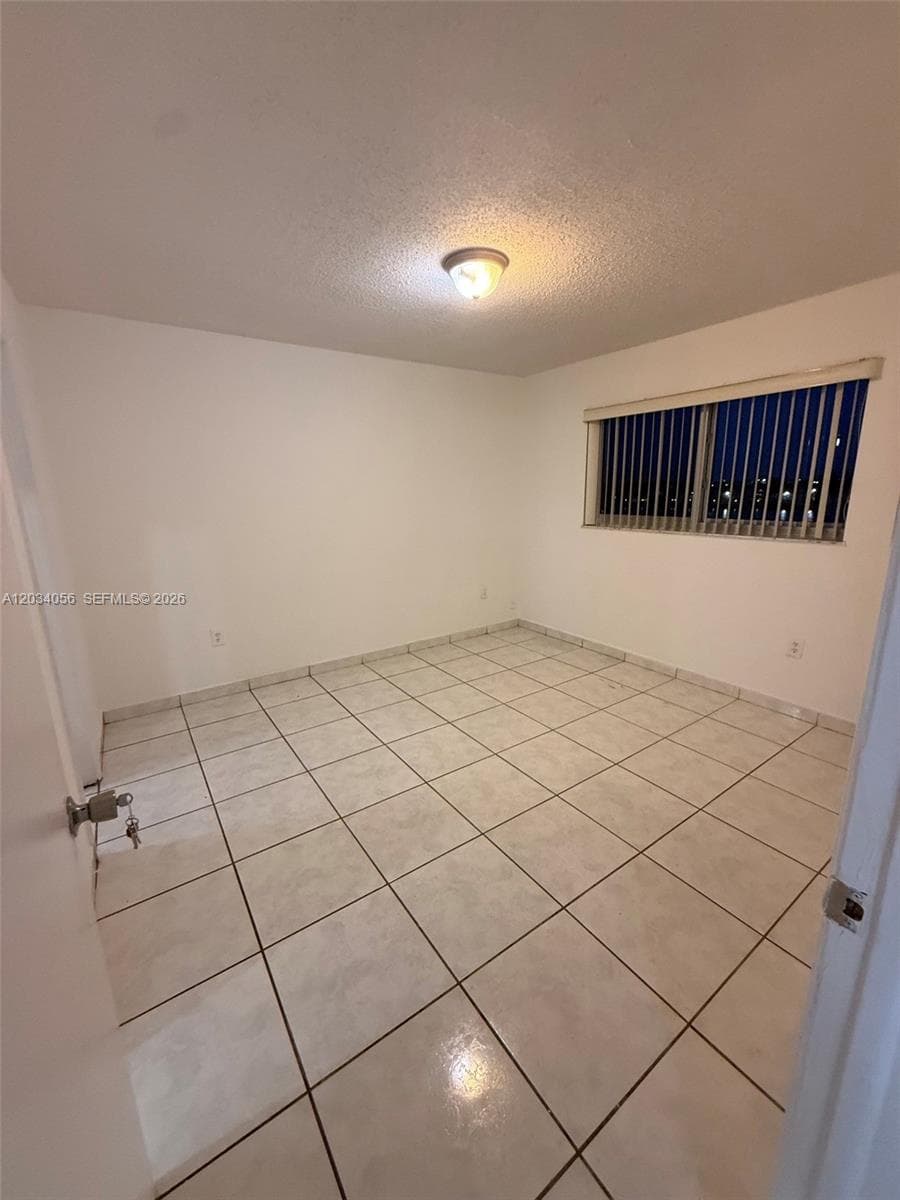 9917 W Okeechobee Rd # 3-510, Hialeah Gardens, FL 33016 — zdjęcie 5