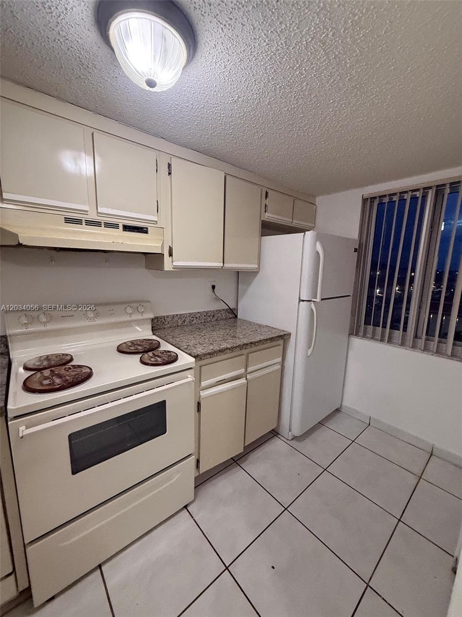 9917 W Okeechobee Rd # 3-510, Hialeah Gardens, FL 33016 — zdjęcie 4