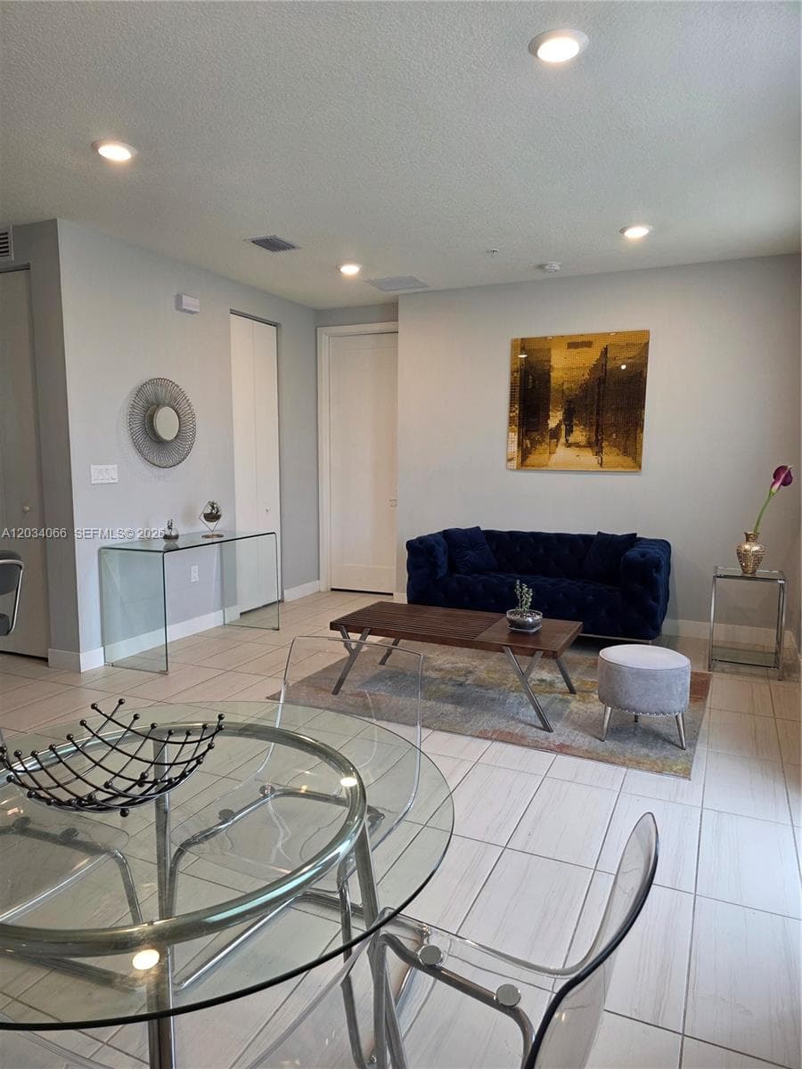10222 NW 64th Way # 302, Doral, FL 33178 — zdjęcie 3