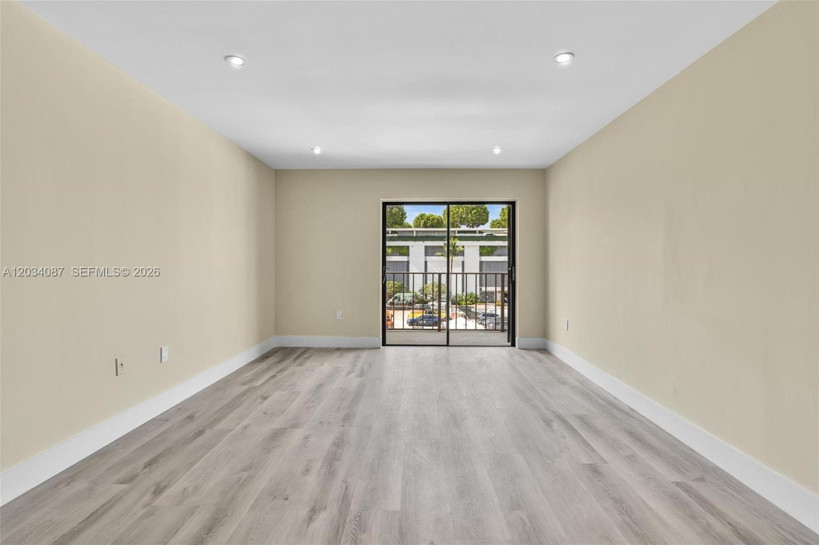 9124 Collins Ave # 304, Surfside, FL 33154 — zdjęcie 3