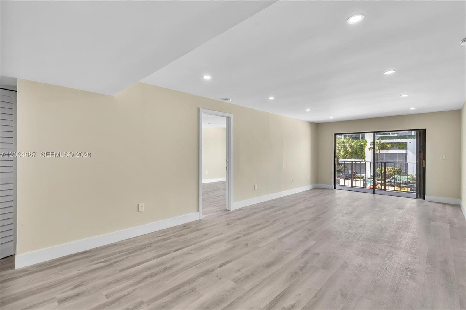 9124 Collins Ave # 304, Surfside, FL 33154 — zdjęcie 4