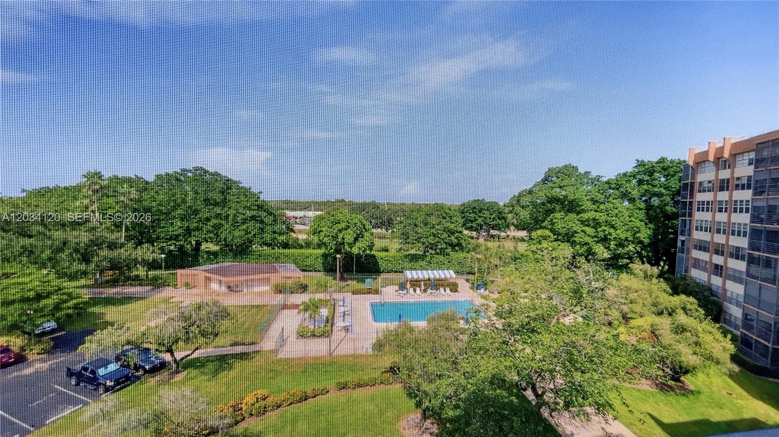 1300 Saint Charles Pl # 620, Pembroke Pines, FL 33026 — zdjęcie 2
