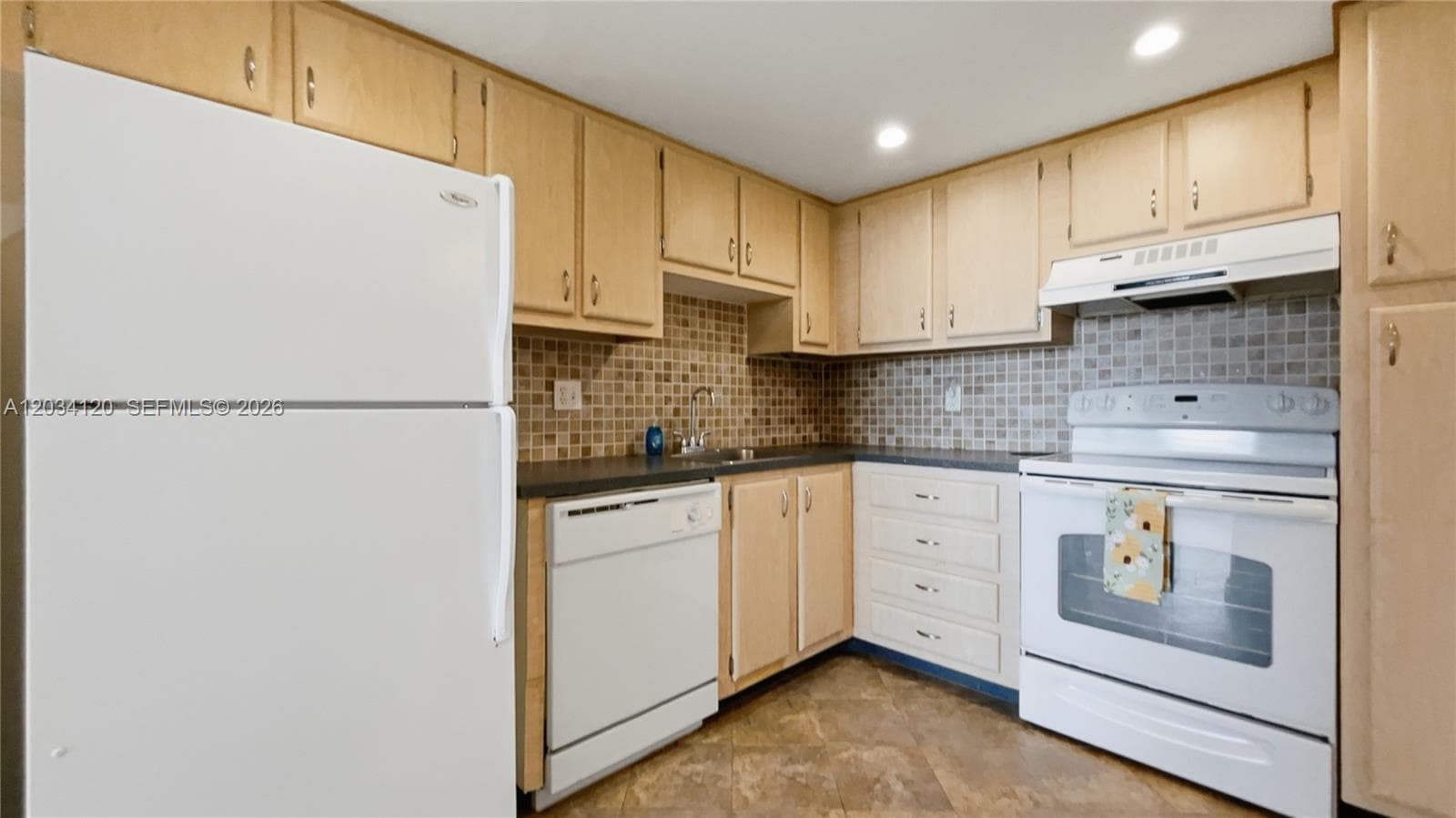 1300 Saint Charles Pl # 620, Pembroke Pines, FL 33026 — zdjęcie 4
