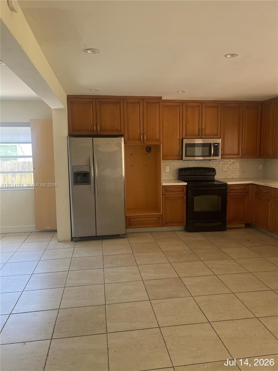 18715 NE 18th Ave, Miami, FL 33179 — zdjęcie 4