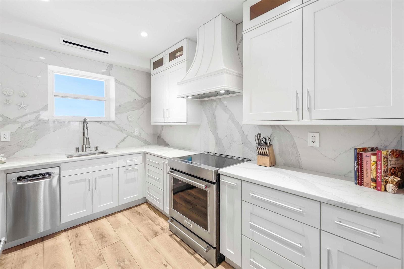 2921 S Ocean Boulevard # 704, Highland Beach, FL 33487 — zdjęcie 2