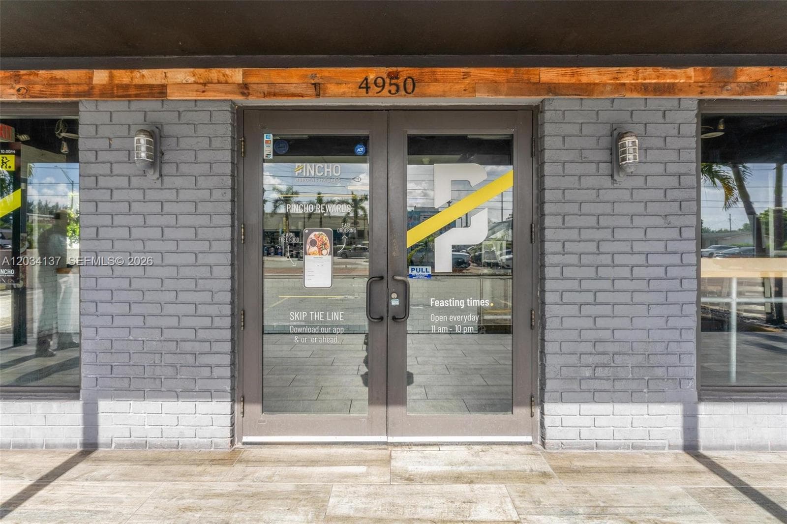 4950 W 12th Ave, Hialeah, FL 33012 — zdjęcie 4