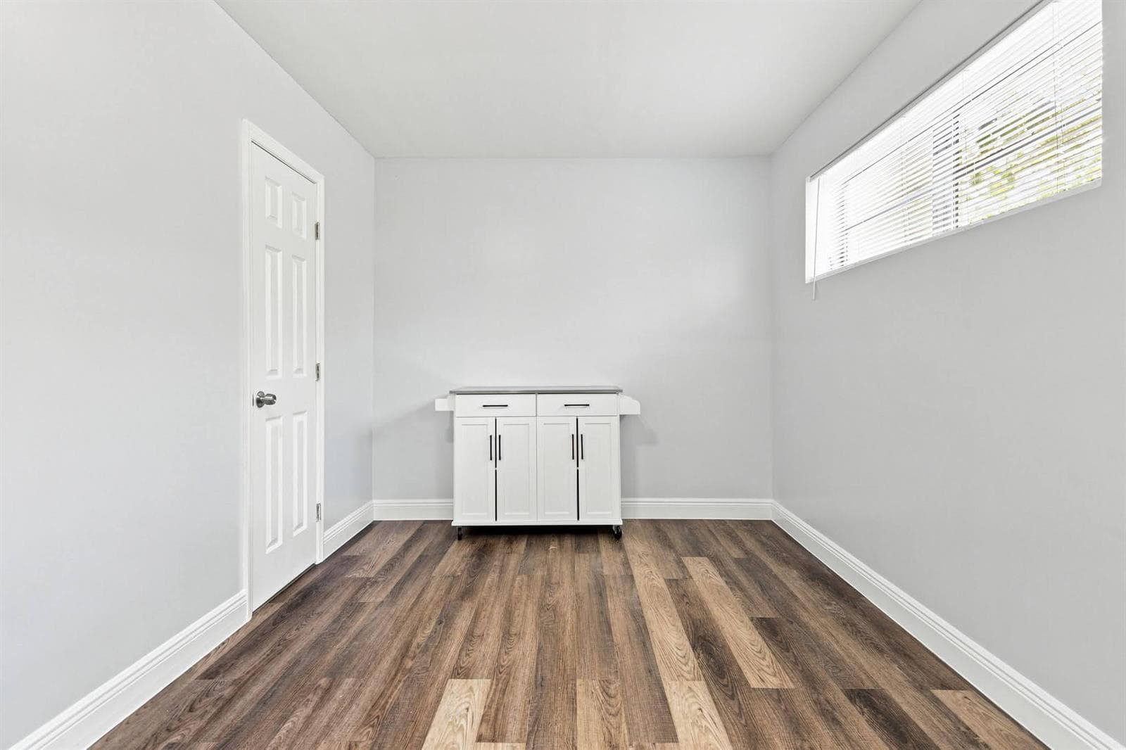 1964 NE 172nd Street # Efficiency, North Miami Beach, FL 33162 — zdjęcie 3