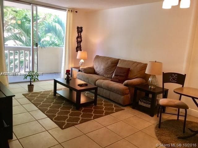 1800 Sans Souci Blvd # 200, North Miami, FL 33181 — zdjęcie 3