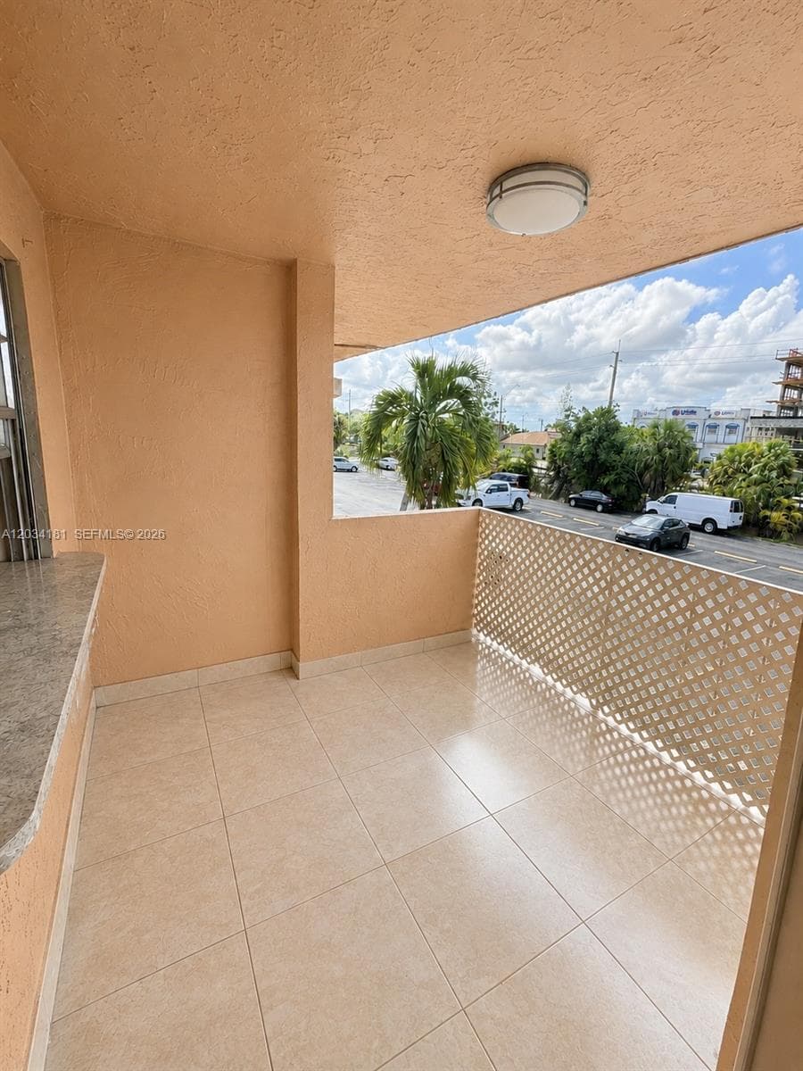 6850 W 14th Ct # A28, Hialeah, FL 33014 — zdjęcie 2