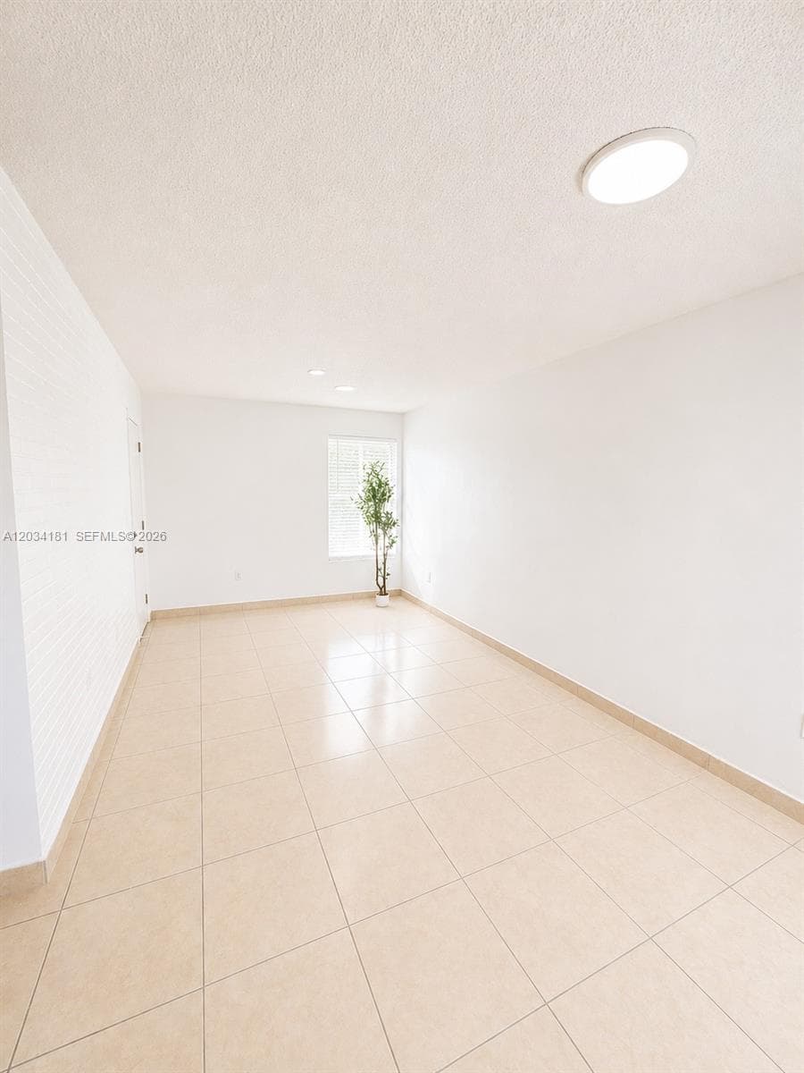 6850 W 14th Ct # A28, Hialeah, FL 33014 — zdjęcie 4