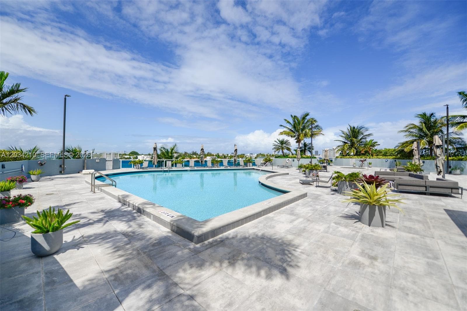 1881 79th St Cswy # 2004, North Bay Village, FL 33141 — zdjęcie 3