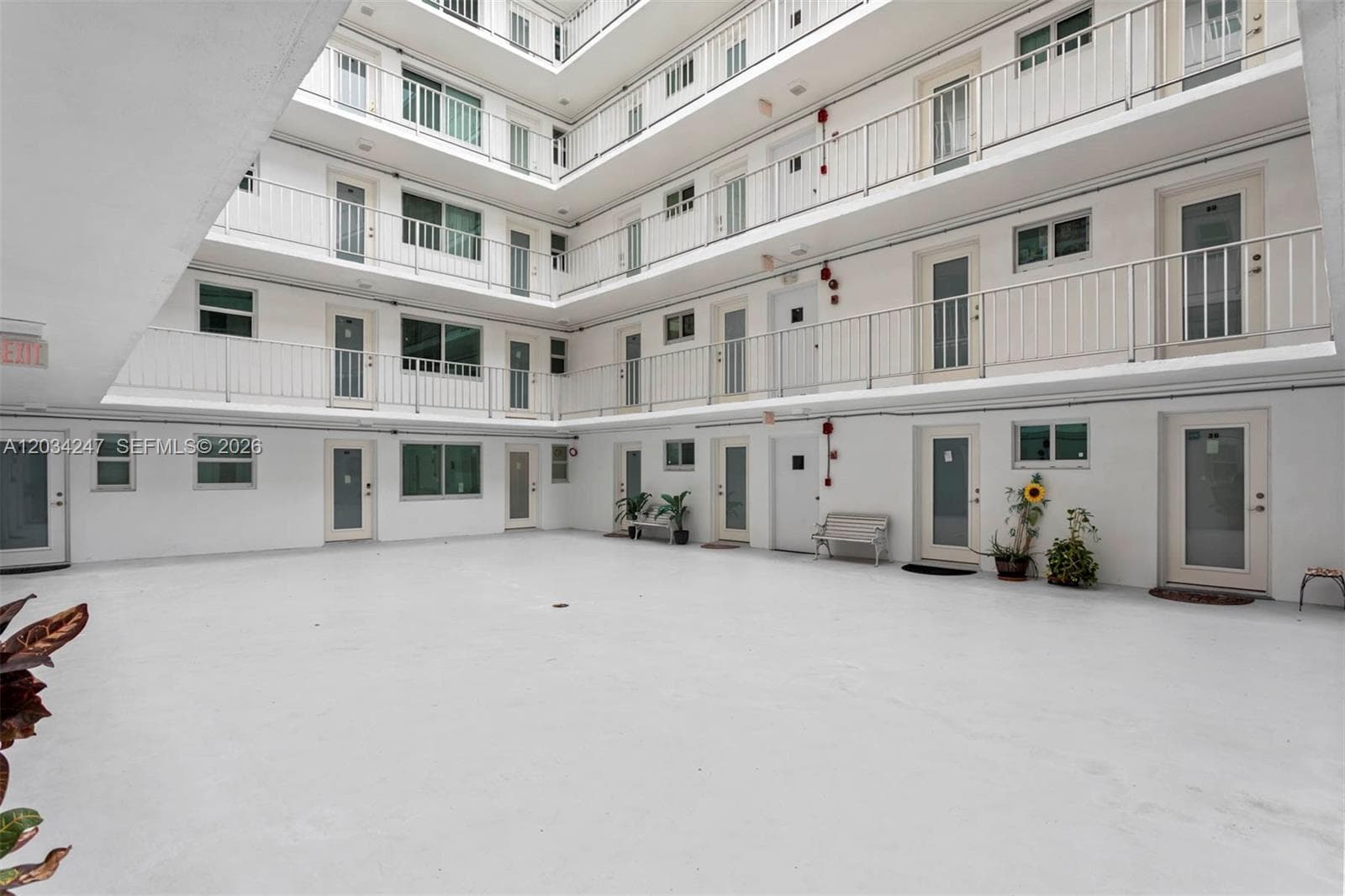 1820 James Ave # 2F, Miami Beach, FL 33139 — zdjęcie 2