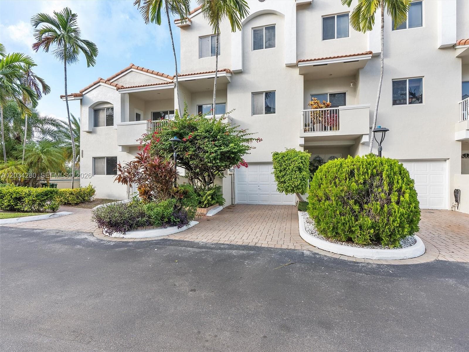 21399 Marina Cove Cir # M12, Aventura, FL 33180 — zdjęcie 2