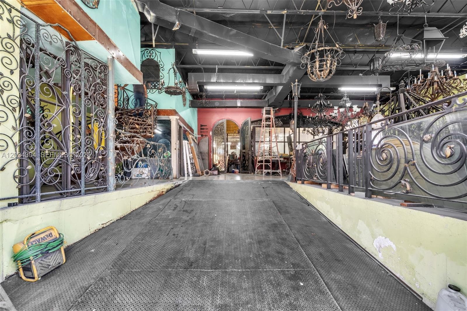 341 W 21st St, Hialeah, FL 33010 — zdjęcie 3