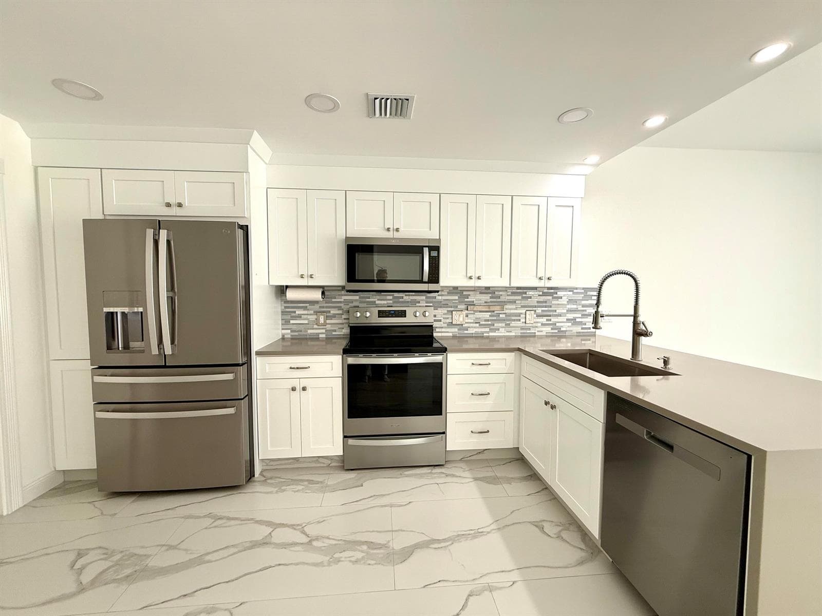 117 Waterford Drive, Jupiter, FL 33458 — zdjęcie 2