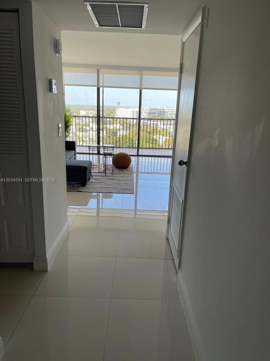 20335 W Country Club Dr # 1701, Aventura, FL 33180 — zdjęcie 3