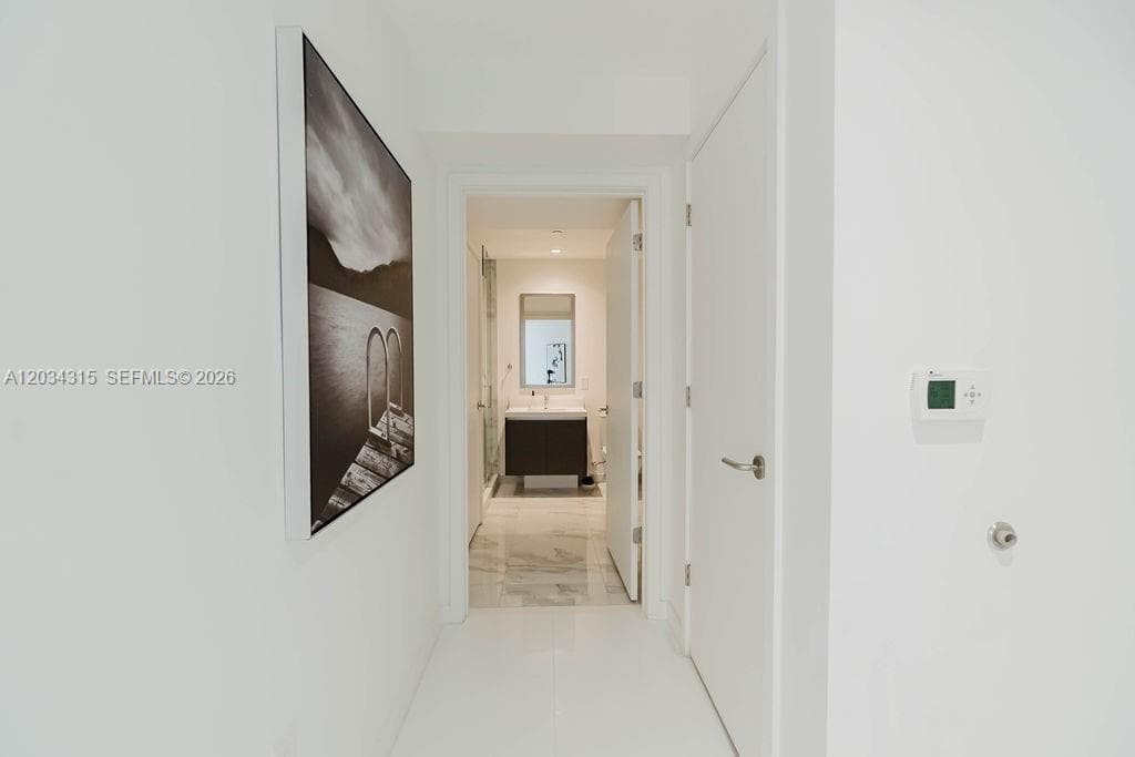 851 NE 1st Ave # 2403, Miami, FL 33132 — zdjęcie 4